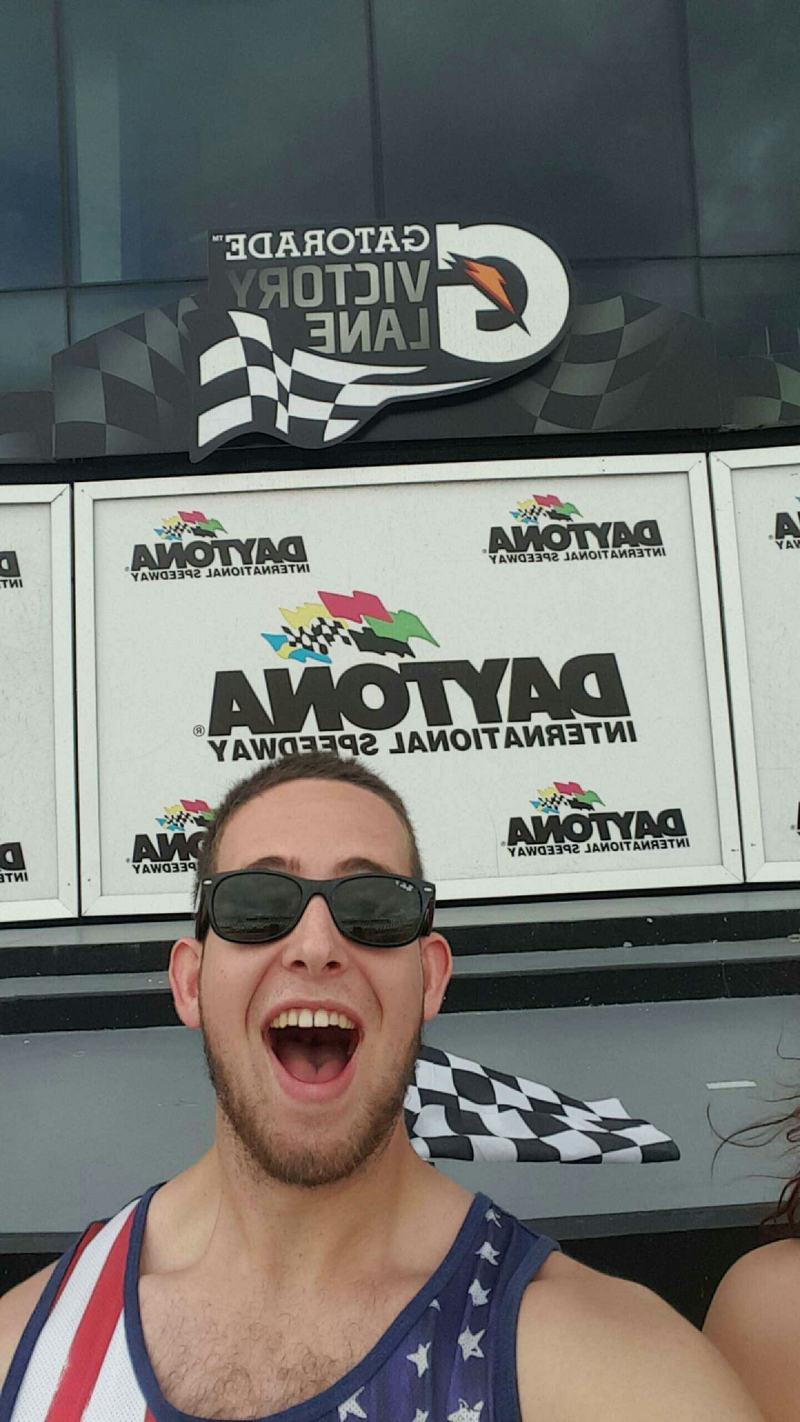 Illustration for article titled Murican at Daytona